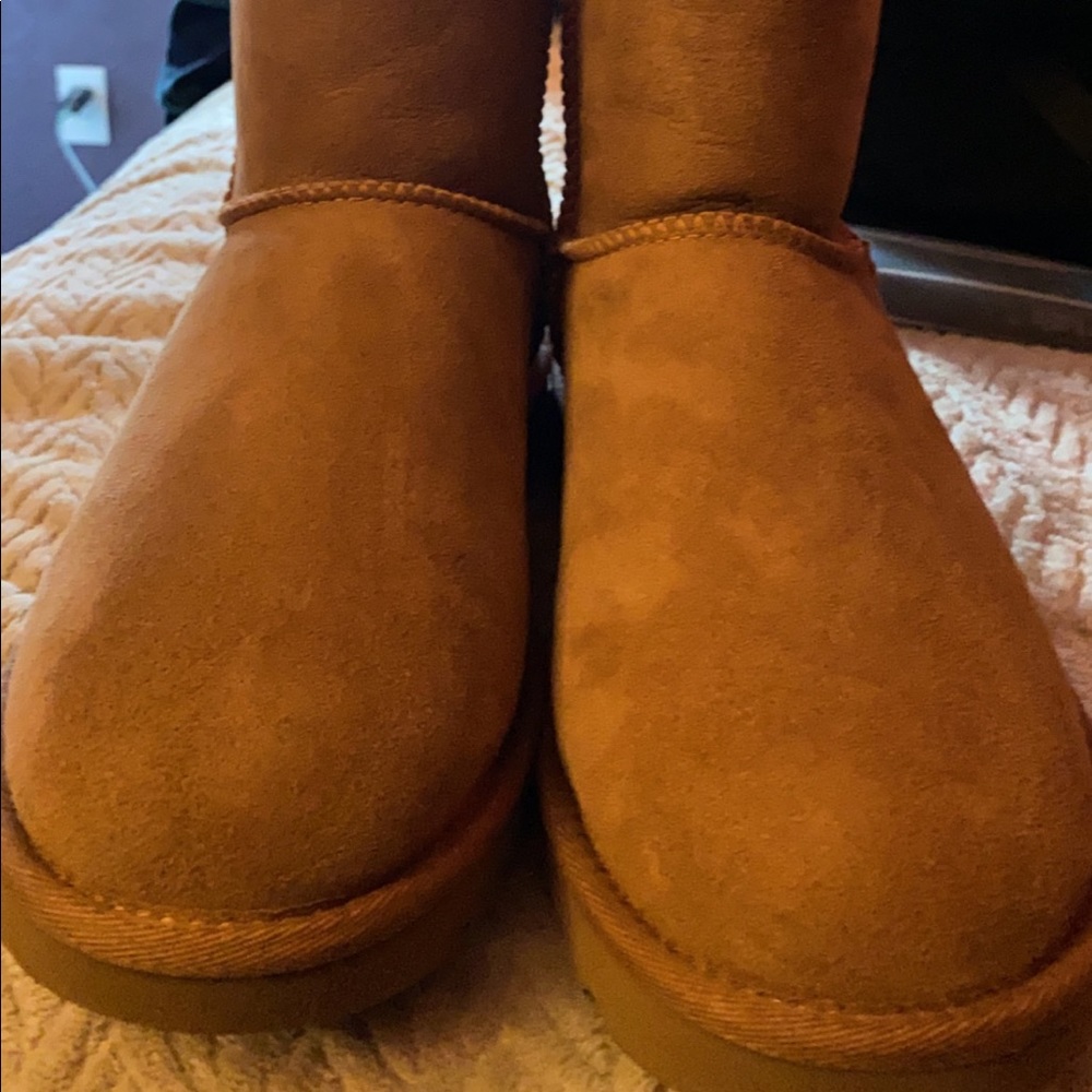 Size 7 brand new never worn